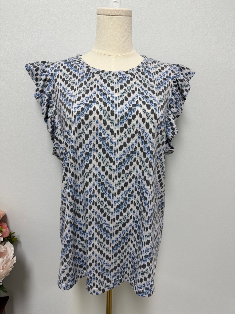 Democracy Blue and Gray Chevron Flutter Sleeve Blouse